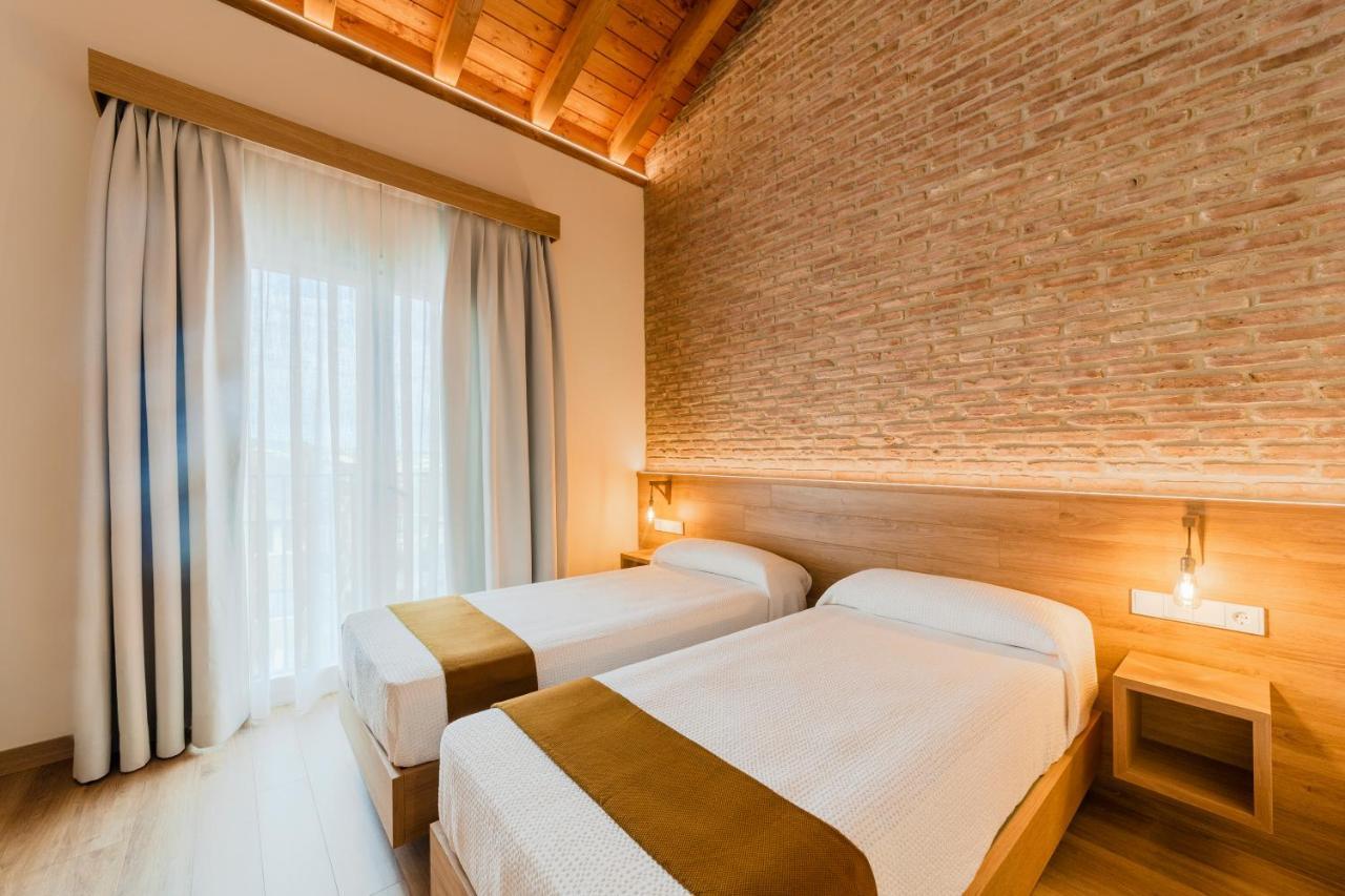Hotel Restaurante Casa Luisa Естелья Екстер'єр фото