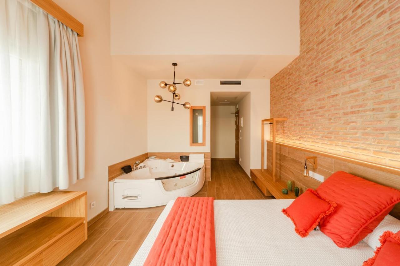 Hotel Restaurante Casa Luisa Естелья Екстер'єр фото